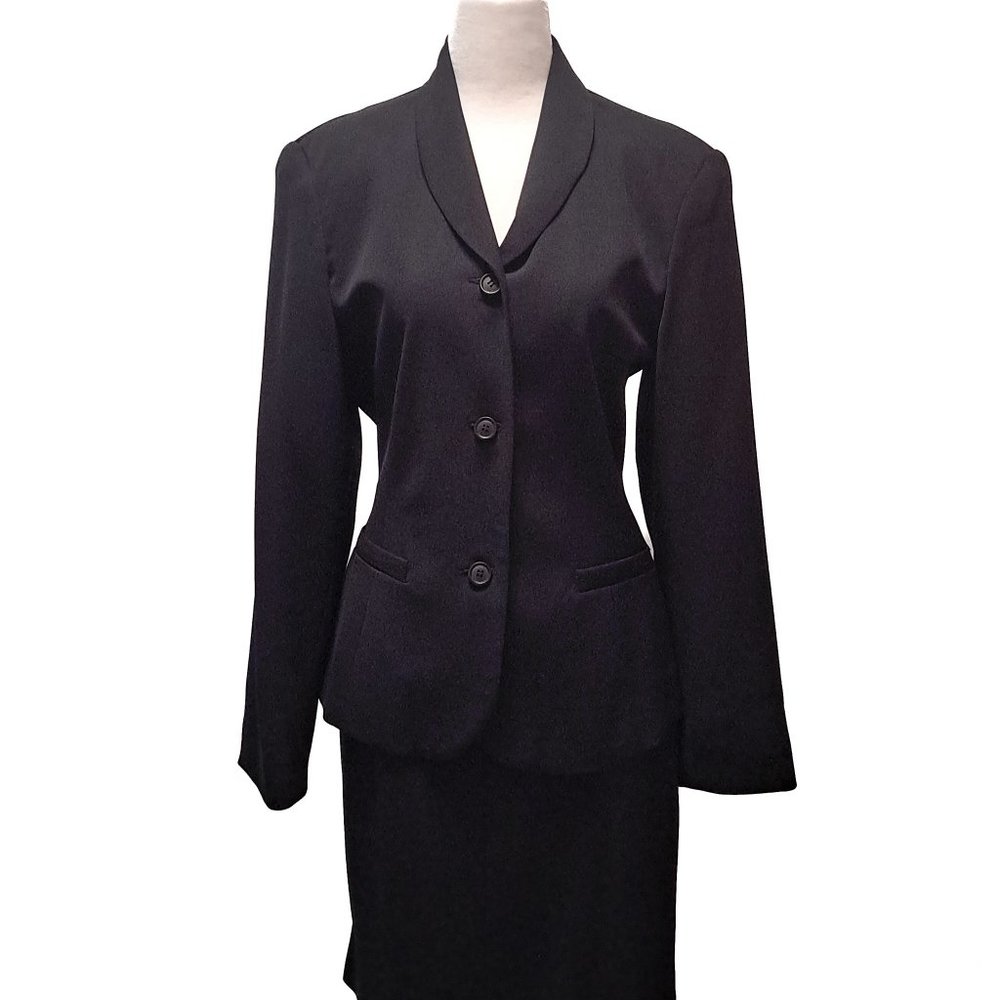 Club Monaco skirt and blazer vintage